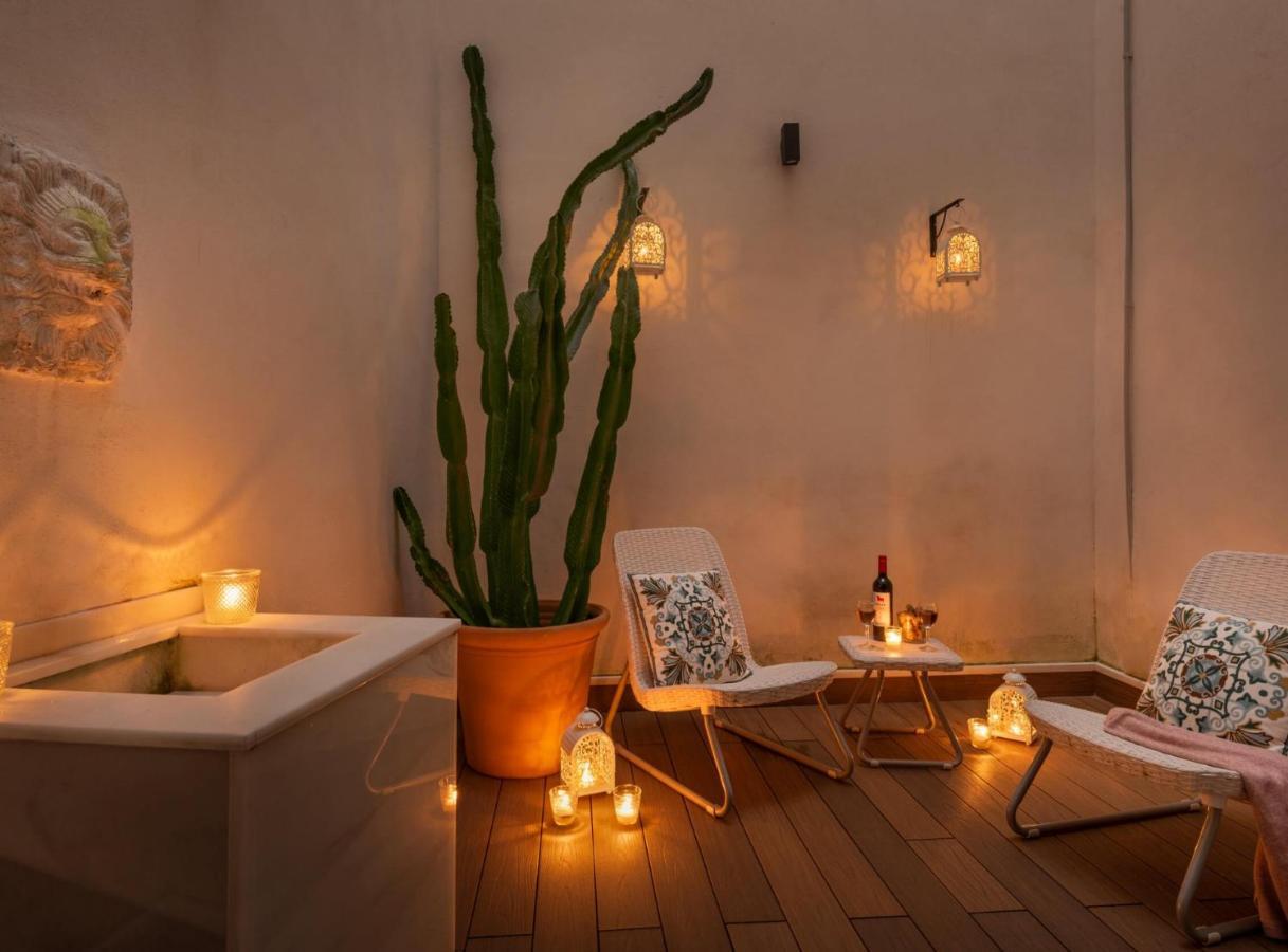 Casa Sevilla 1920 Suites By Epoca Exterior photo